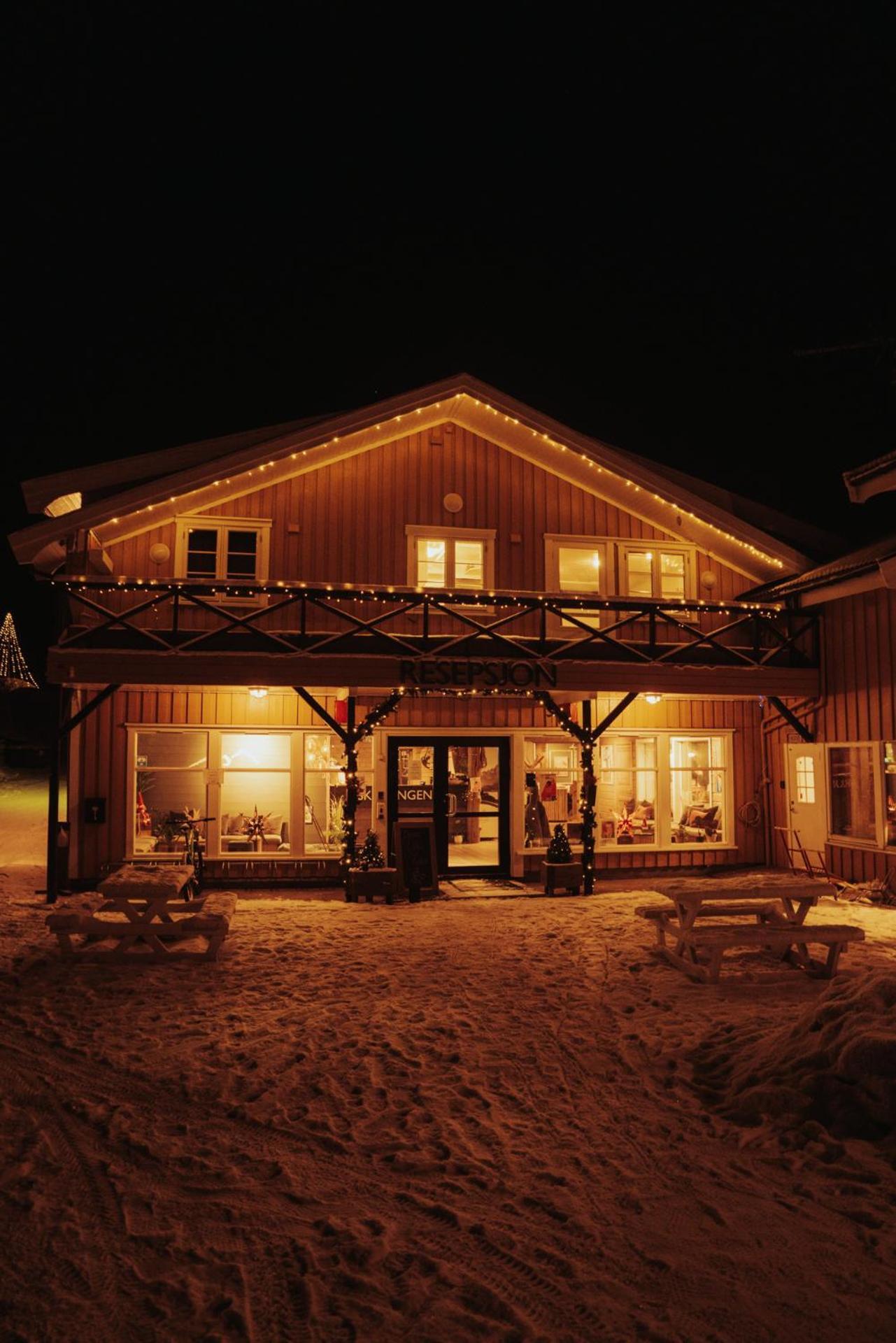 Skårungen - Hotel, Cabins&Camping Kabelvåg Exteriör bild